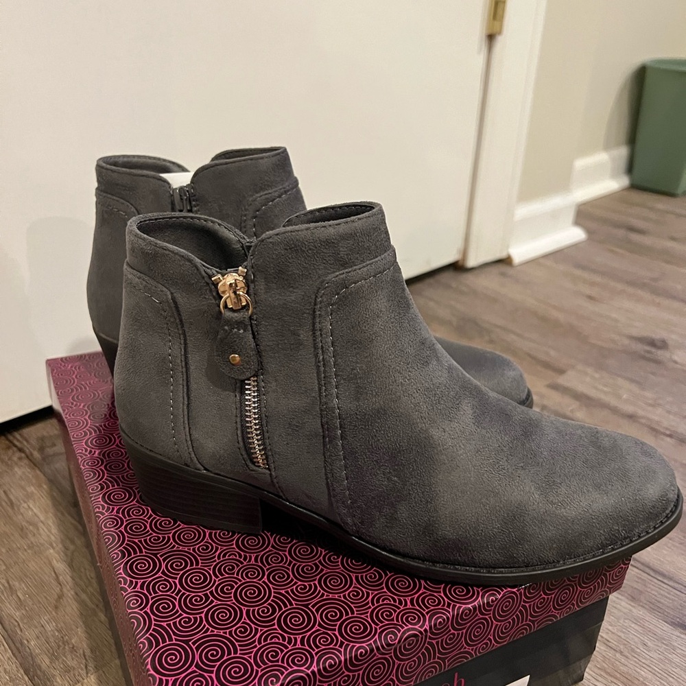 Refresh Tilden faux suede charcoal gray low heel booties